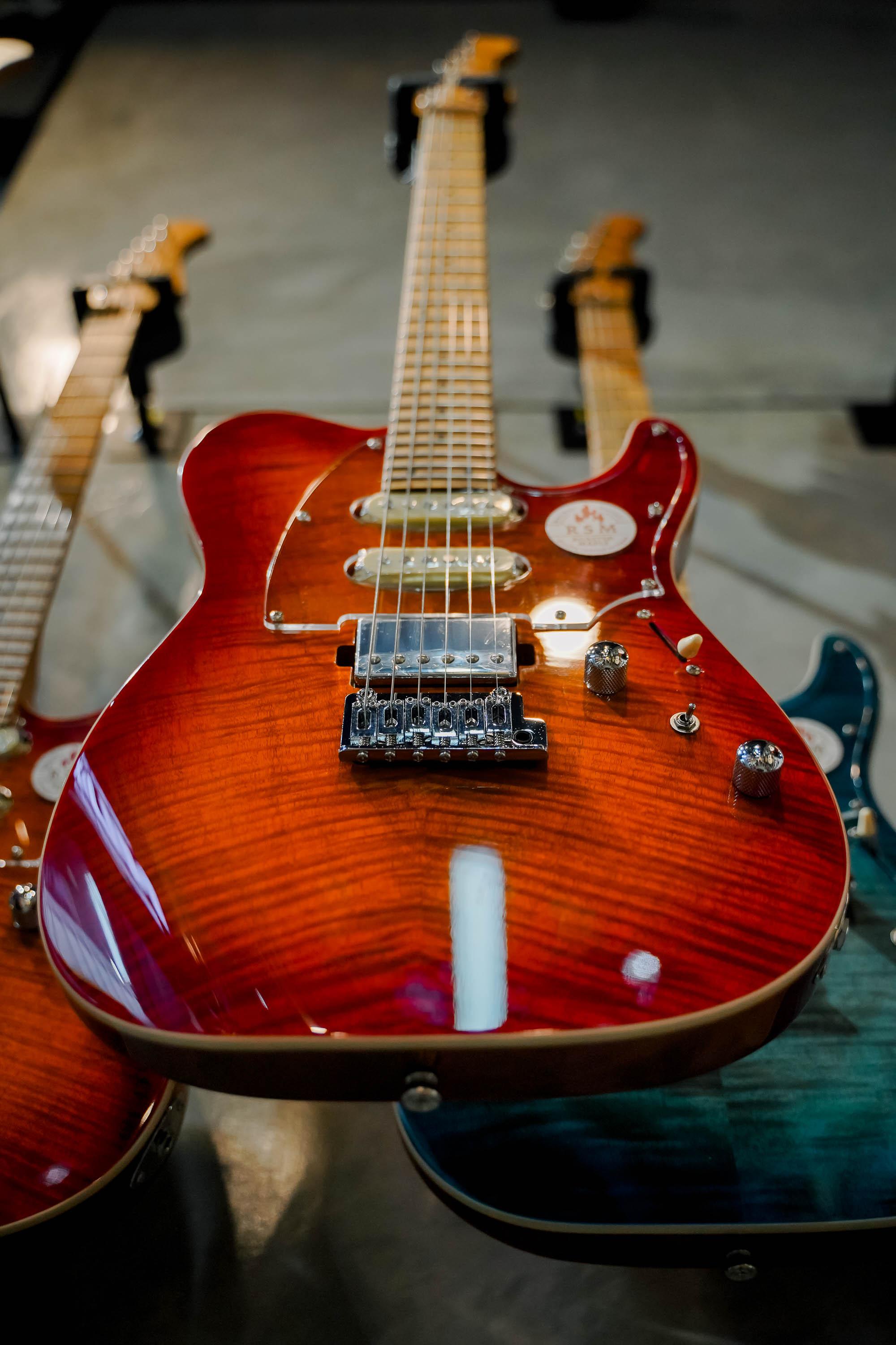 Gitar Elektrik Bacchus Andre Dinuth TAC24AD-FMH-RSM/M Cherry Sunburst